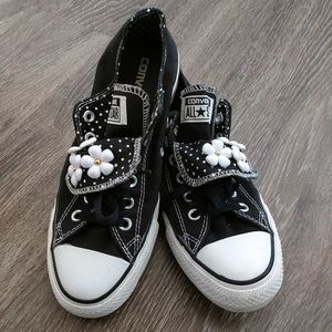 Daisy Dot Converse